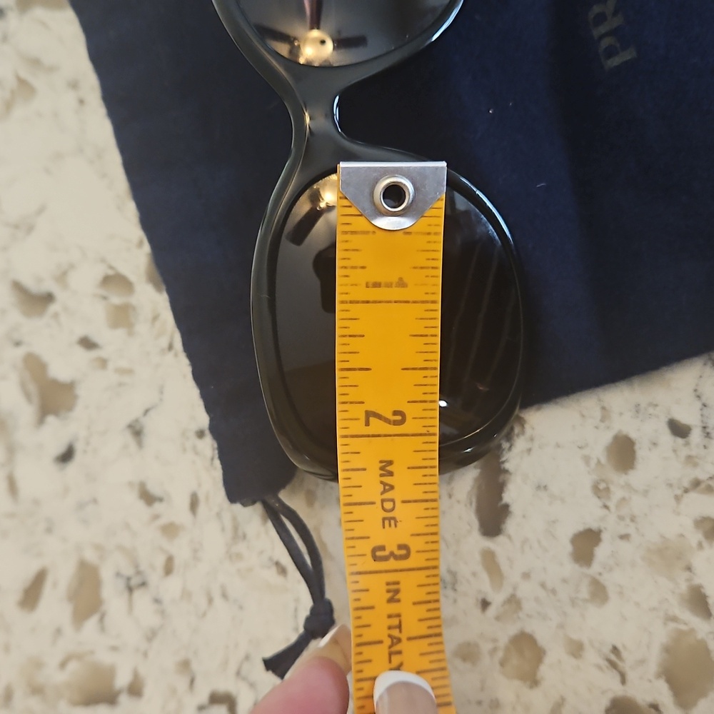 Prada Black Polarized Sunglasses with Full Inclusion - Picture 10 of 11